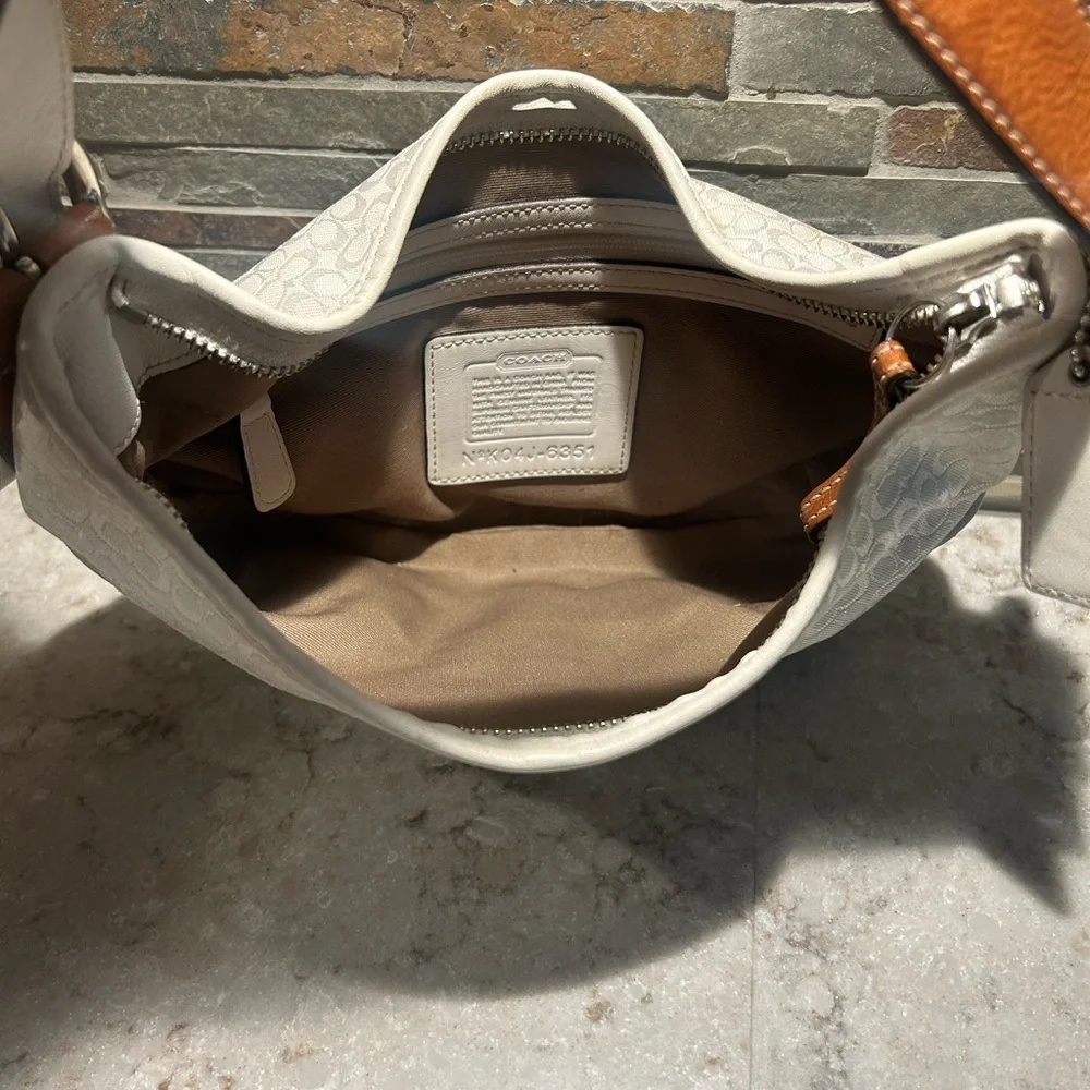 Coach super chic